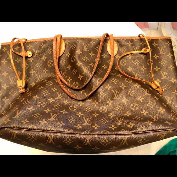 Louis Vuitton Handbags - LOUIS VUITTON MONOGRAM NEVERFULL GM